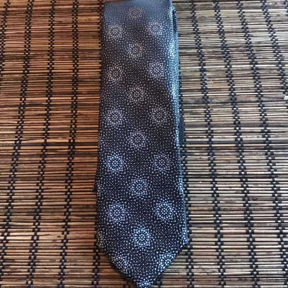 NWT Express Tie